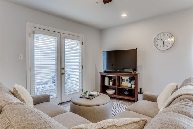 4338 Hartford Street 10, Dallas, TX 75219