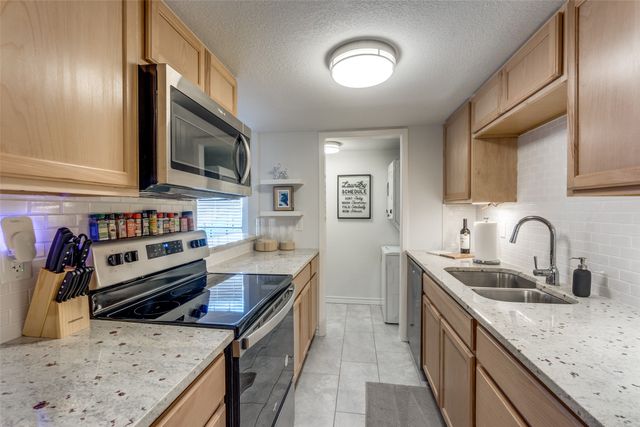 4338 Hartford Street 10, Dallas, TX 75219