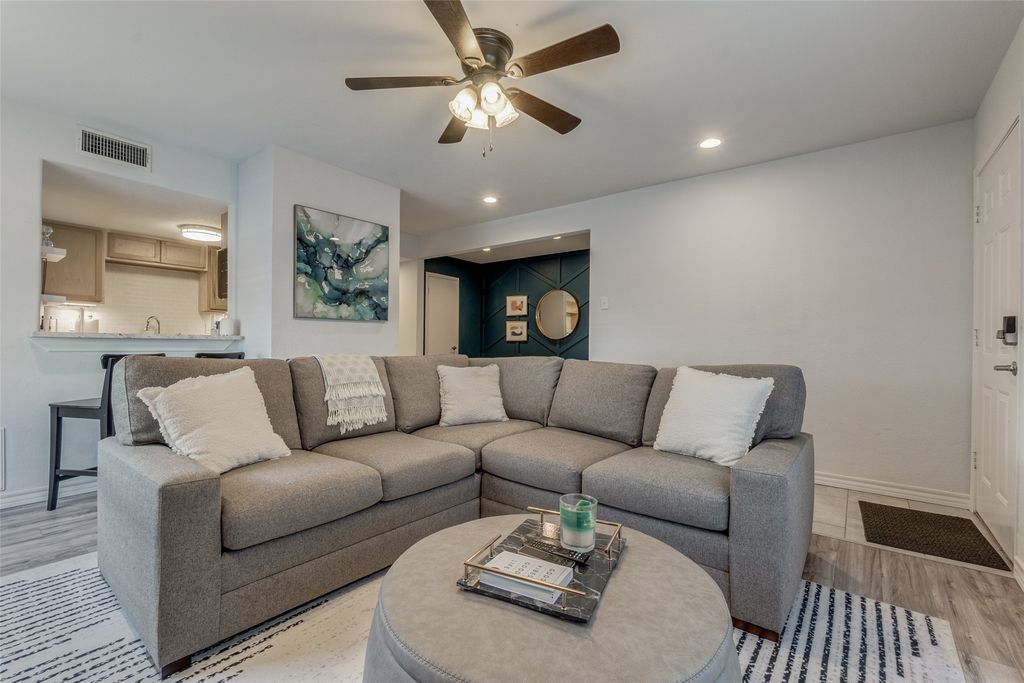 4338 Hartford Street 10, Dallas, TX 75219