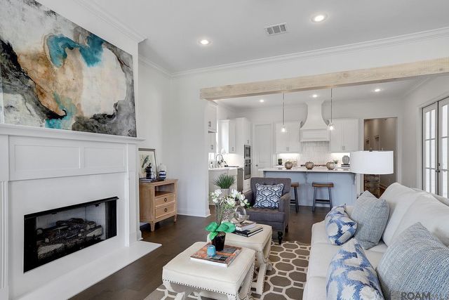 225 Queens Way, Thibodaux, LA 70301