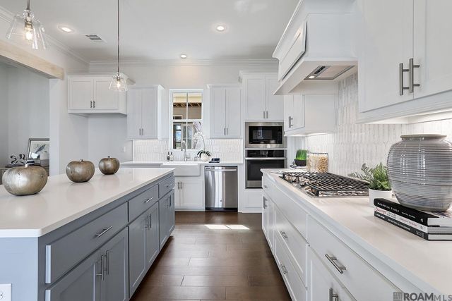 225 Queens Way, Thibodaux, LA 70301