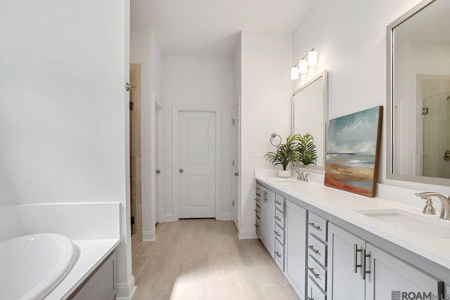 225 Queens Way, Thibodaux, LA 70301