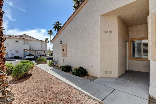 855 North Stephanie Street 614, Henderson, NV 89014