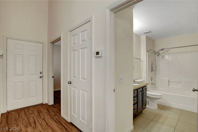 855 North Stephanie Street 614, Henderson, NV 89014