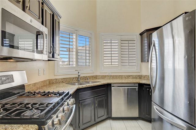 855 North Stephanie Street 614, Henderson, NV 89014