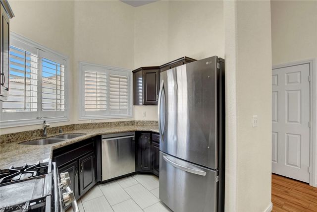855 North Stephanie Street 614, Henderson, NV 89014