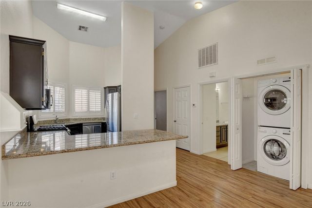 855 North Stephanie Street 614, Henderson, NV 89014