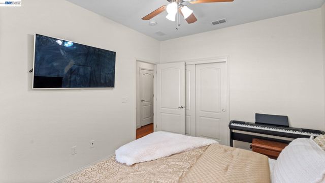 3207 Vittoria Loop, Dublin, CA 94568