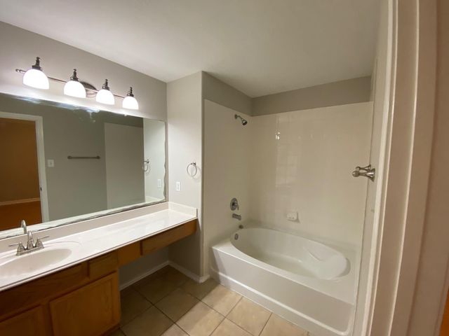 38 W Sage Creek Place, The Woodlands, TX 77382