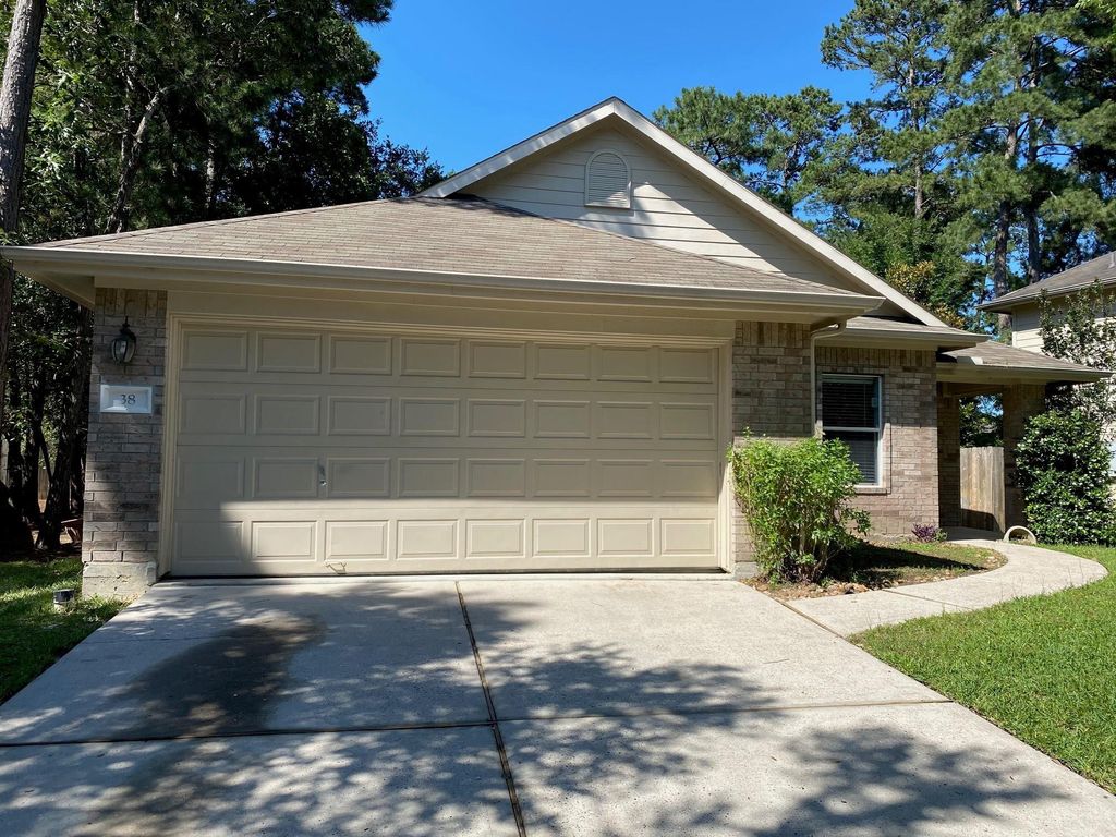 38 W Sage Creek Place, The Woodlands, TX 77382