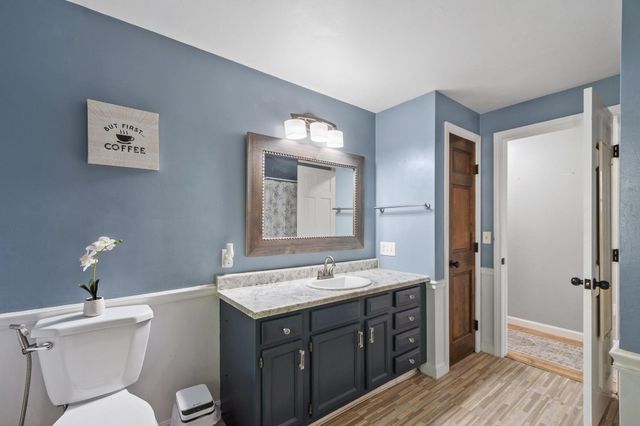 77 Darnell Road, Worcester, MA 01606