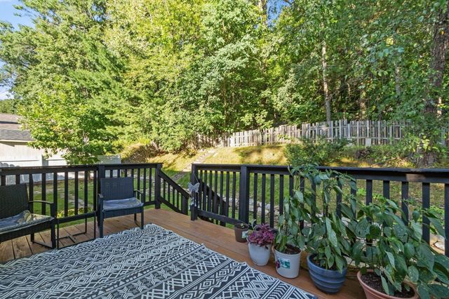 77 Darnell Road, Worcester, MA 01606