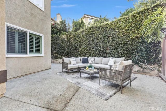 24 Encinitas Court, Laguna Beach, CA 92651