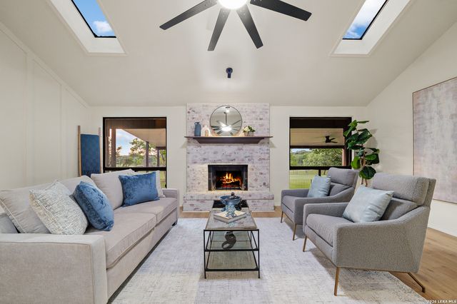 4367 Hilton Head St, San Antonio, TX 78217