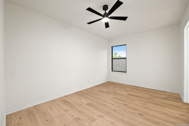 4367 Hilton Head St, San Antonio, TX 78217