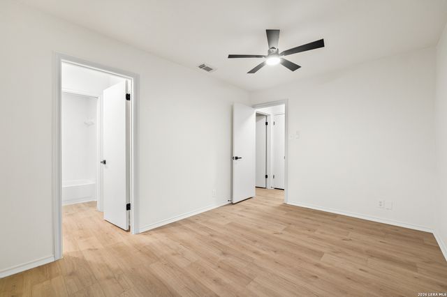 4367 Hilton Head St, San Antonio, TX 78217