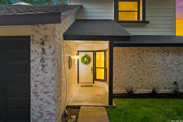 4367 Hilton Head St, San Antonio, TX 78217