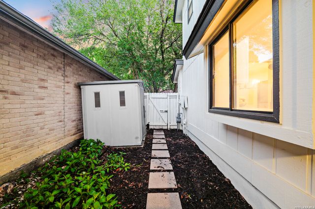 4367 Hilton Head St, San Antonio, TX 78217