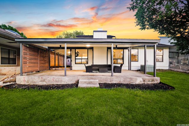 4367 Hilton Head St, San Antonio, TX 78217