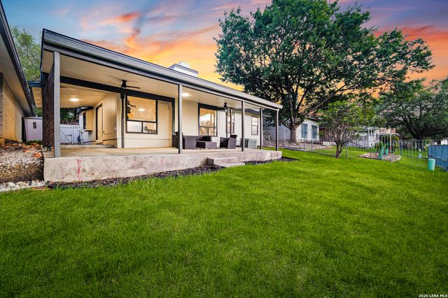 4367 Hilton Head St, San Antonio, TX 78217