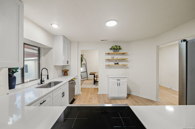 4367 Hilton Head St, San Antonio, TX 78217