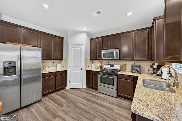 4993 Glencliff Drive, Sugar Hill, GA 30518