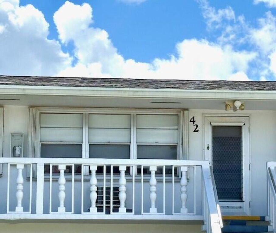 42 Kent C 42, West Palm Beach, FL 33417
