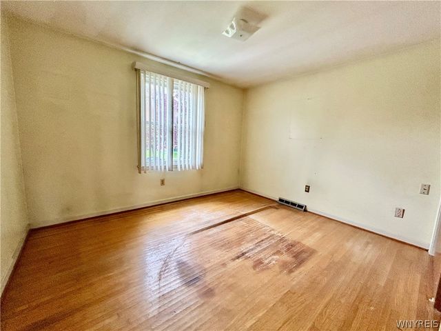 52 Dorset Drive, Lancaster, NY 14043
