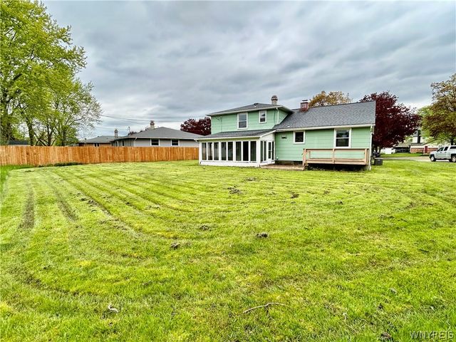 52 Dorset Drive, Lancaster, NY 14043