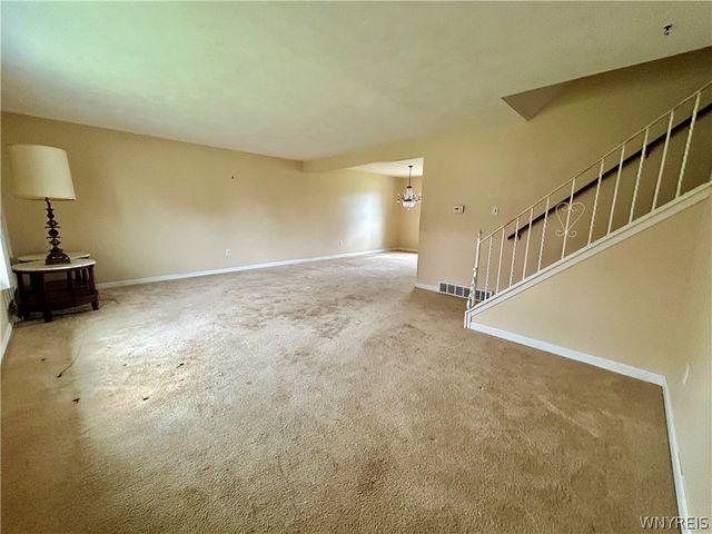 52 Dorset Drive, Lancaster, NY 14043