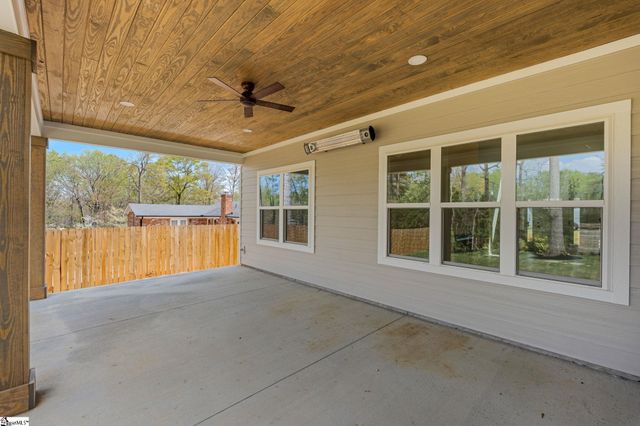 125 Wilbon Circle, Simpsonville, SC 29681