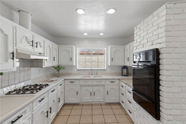 2101 Muir Way, La Habra, CA 90631