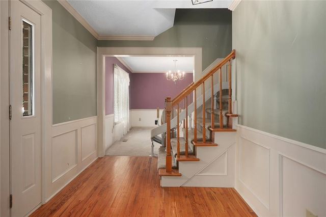 10525 Bluejacket Street, Overland Park, KS 66214