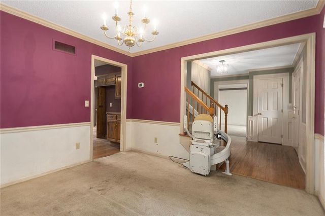 10525 Bluejacket Street, Overland Park, KS 66214