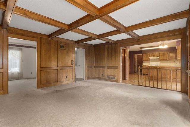 10525 Bluejacket Street, Overland Park, KS 66214