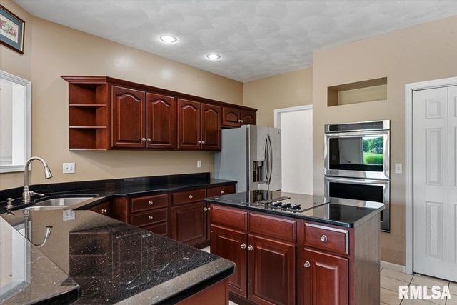 5001 EAGLE RIDGE, Springfield, IL 62711