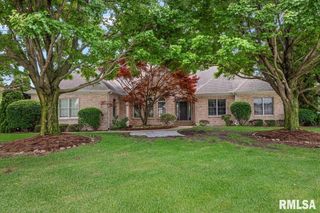5001 EAGLE RIDGE, Springfield, IL 62711