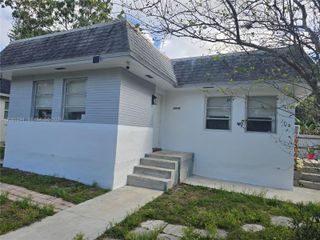 2418 Sherman St 1, Hollywood, FL 33020