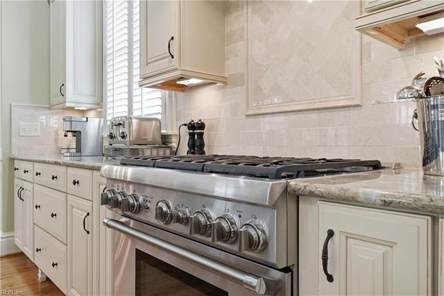 9678 25th Bay ST, Norfolk, VA 23518