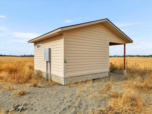 3612 S Brooks Rd, Medical Lake, WA 99022