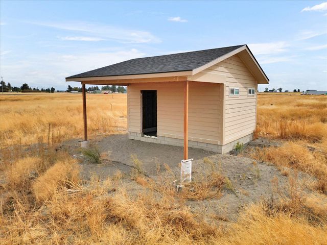 3612 S Brooks Rd, Medical Lake, WA 99022