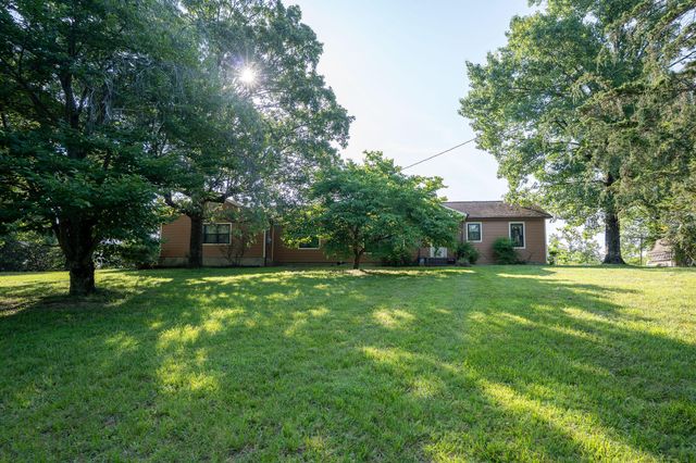 1030 Brow Road, Trenton, GA 30752