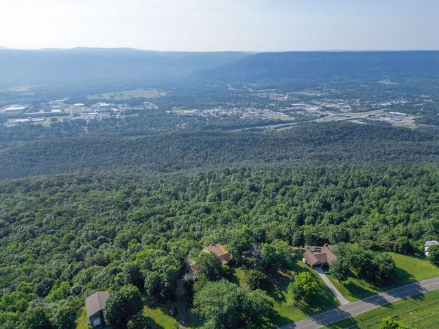 1030 Brow Road, Trenton, GA 30752