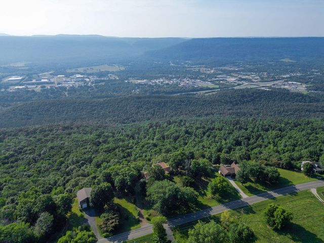 1030 Brow Road, Trenton, GA 30752