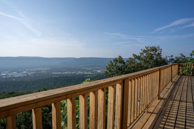 1030 Brow Road, Trenton, GA 30752
