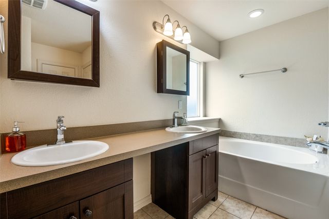 7813 Oak Garden Trail, Dallas, TX 75232