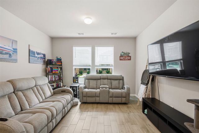 4812 Foundation Street, Haltom City, TX 76117