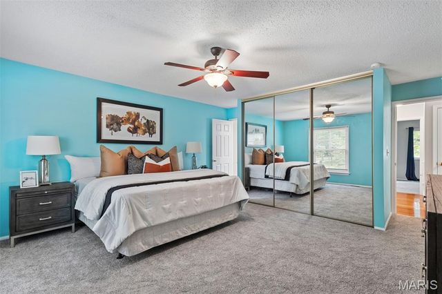 14 Tree Hill Court, Manchester, MO 63021