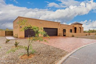 15011 N Gangarebo Place, Tucson, AZ 85739