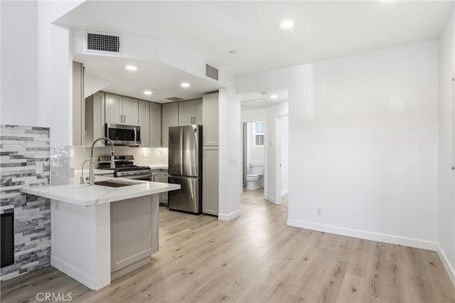 225 Coral Rose, Irvine, CA 92603